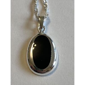 Womens 925 Sterling Silver Thailand black Onyx inlay 12” pendant Necklace 5 gram